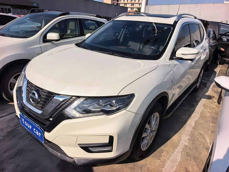 Nissan X-Trail — фото 1