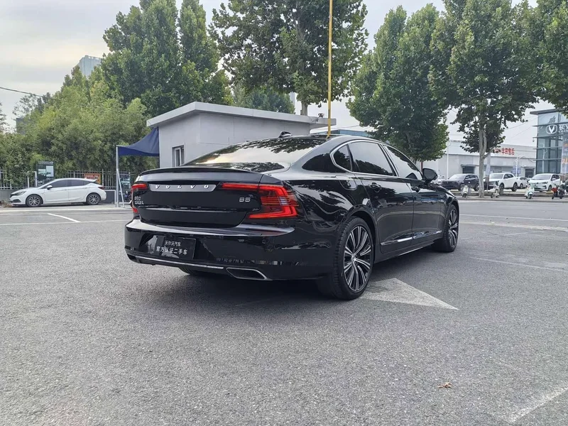 Volvo S90 — фото 11