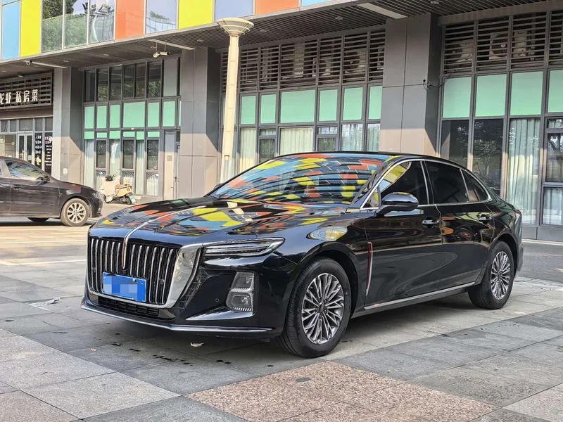 Hongqi H5 — фото 1