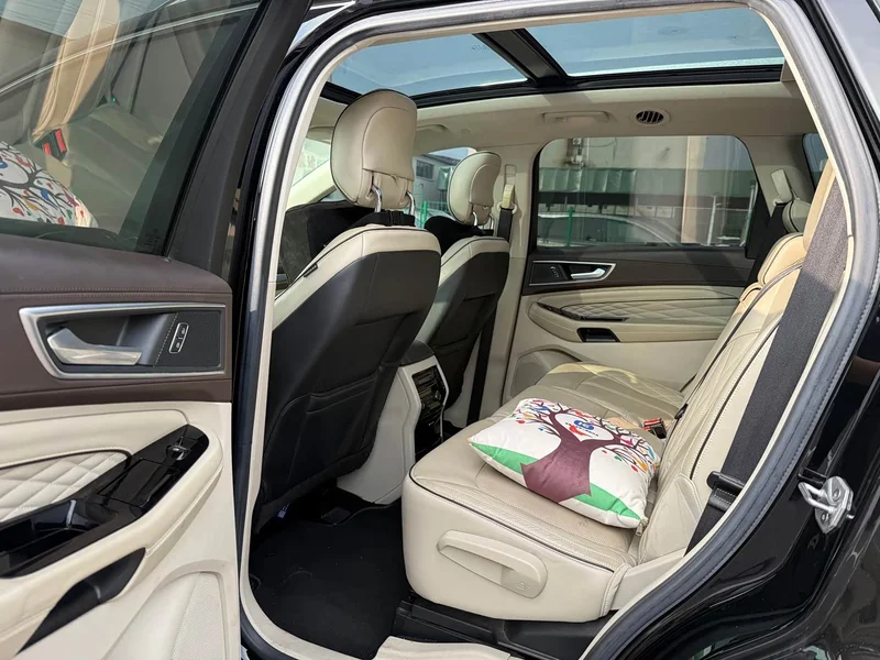 Ford Edge — фото 18