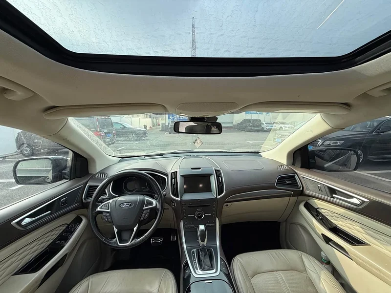 Ford Edge — фото 4