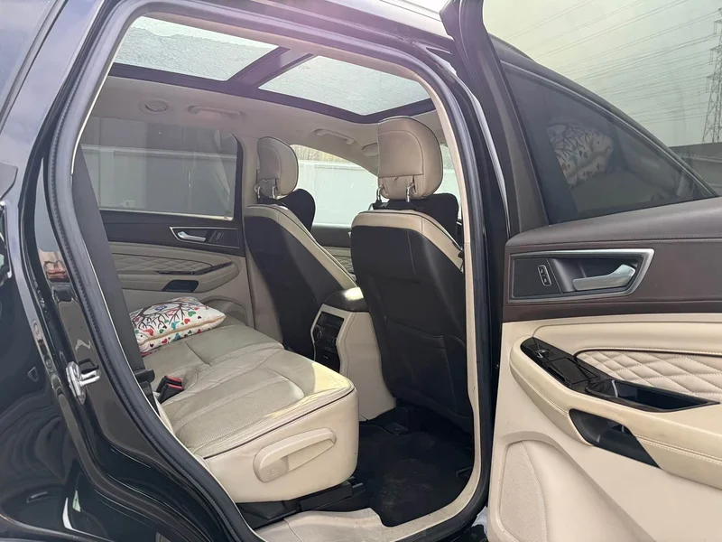 Ford Edge — фото 9