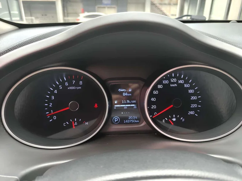 Kia Sportage — фото 14
