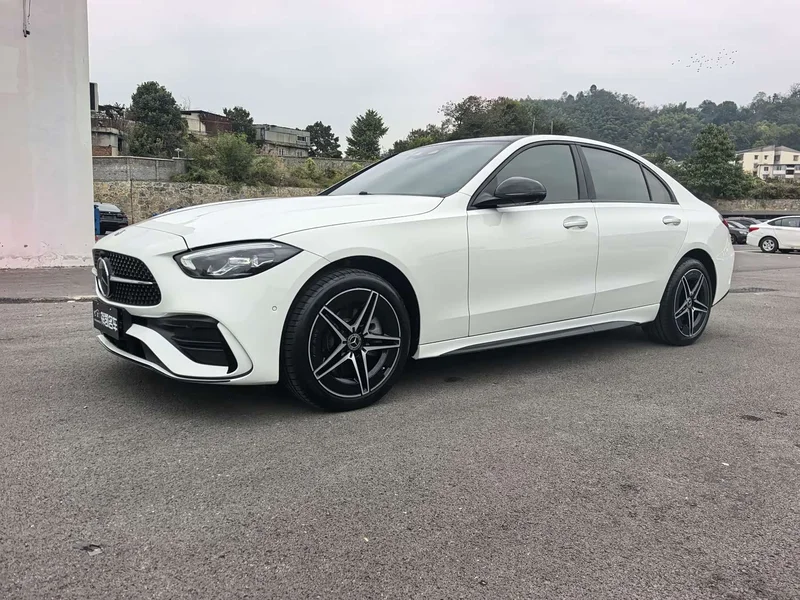 Mercedes-Benz C-Class — фото 1