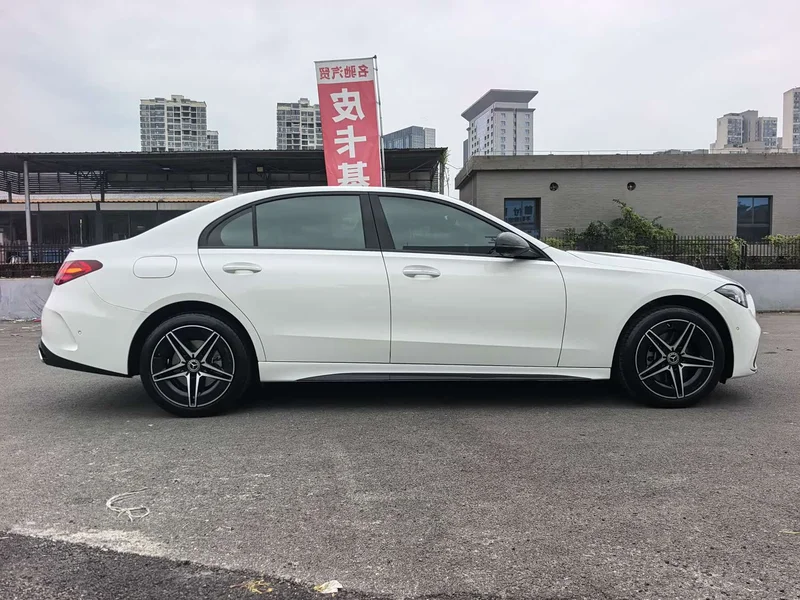 Mercedes-Benz C-Class — фото 14