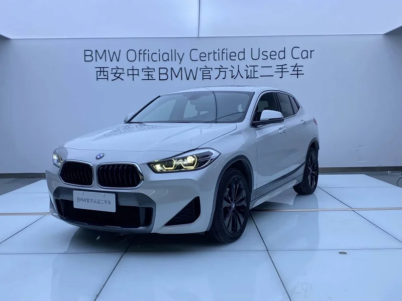 BMW X2 — фото 1