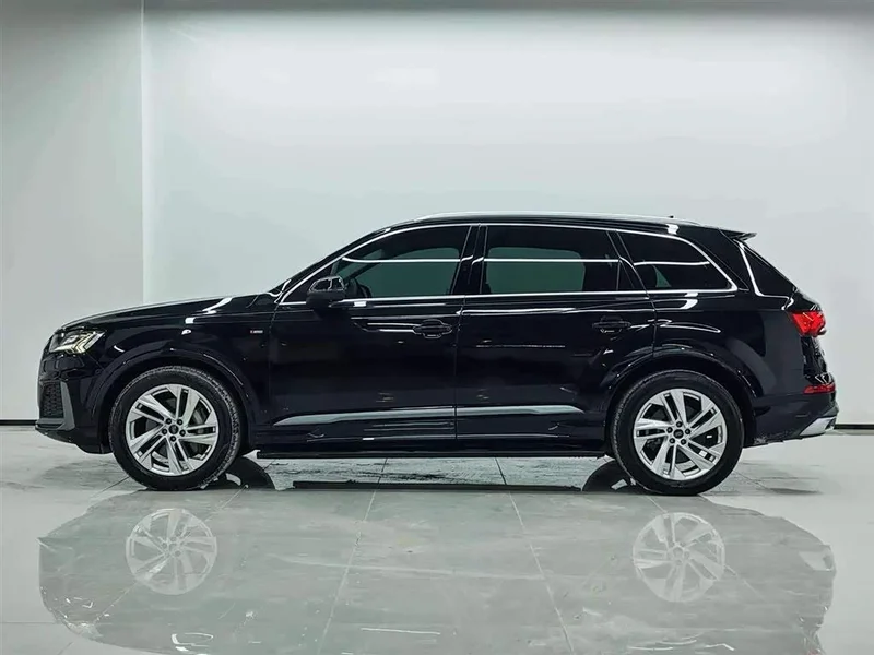 Audi Q7 — фото 3