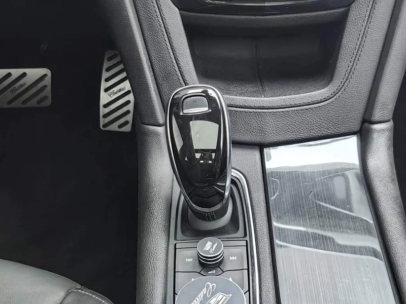 Cadillac XT5 — фото 13