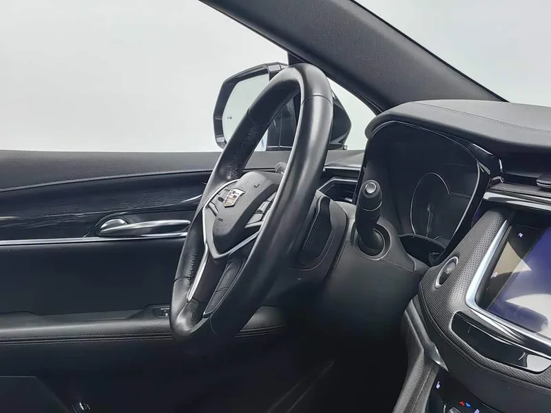 Cadillac XT5 — фото 22
