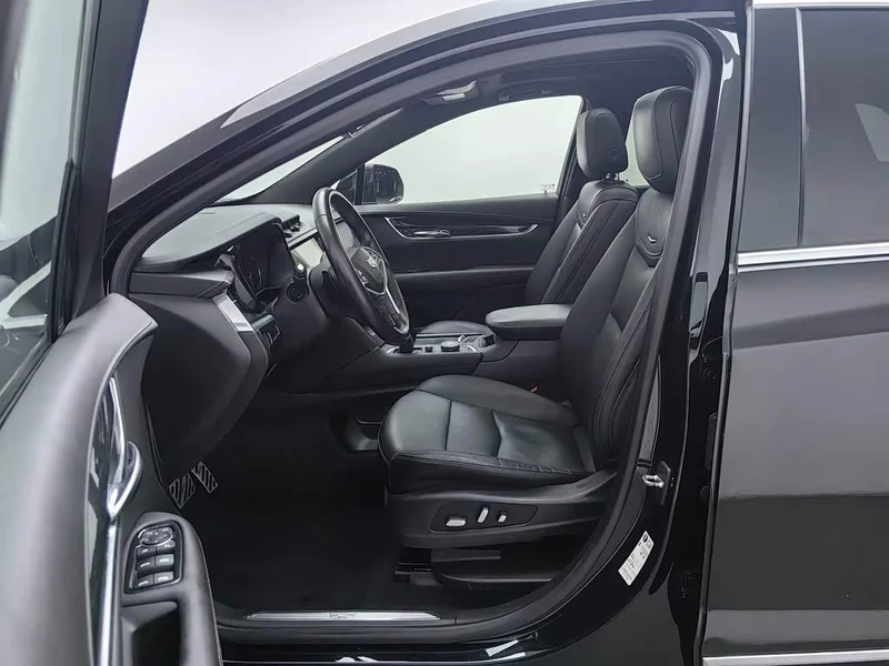 Cadillac XT5 — фото 10