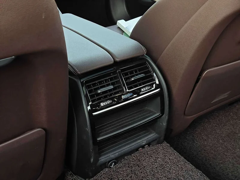 BMW 5-Series — фото 13