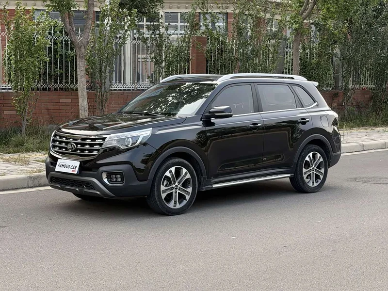 Kia Sportage — фото 1