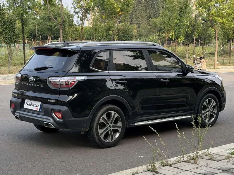 Kia Sportage — фото 6