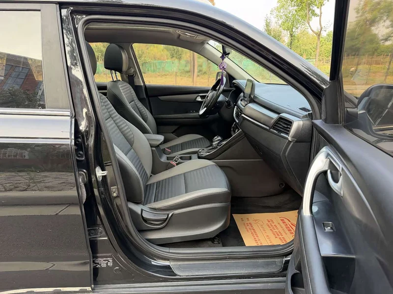Kia Sportage — фото 10