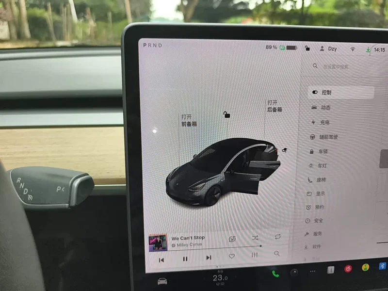 Tesla Model 3 — фото 12