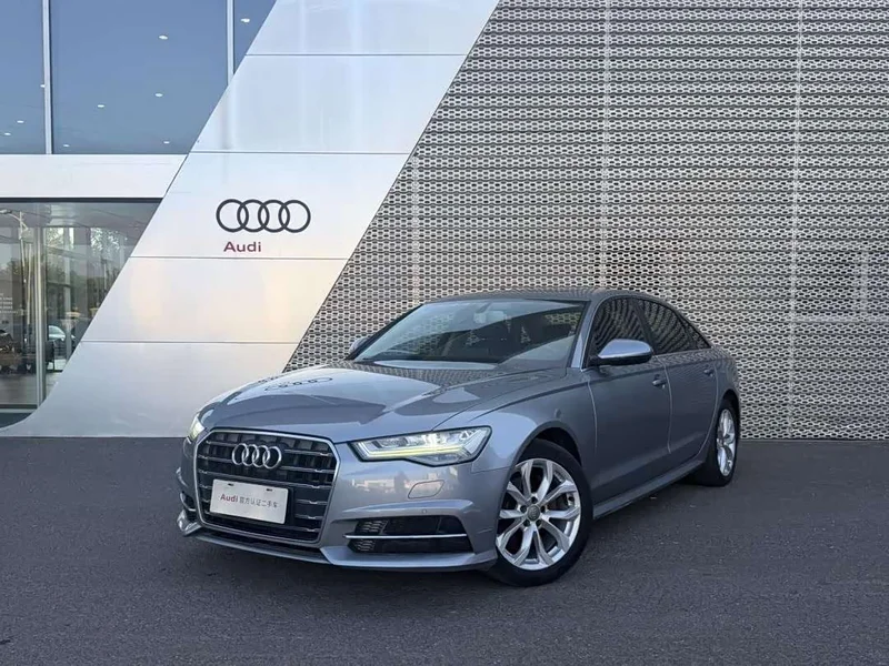 Audi A6L — фото 1