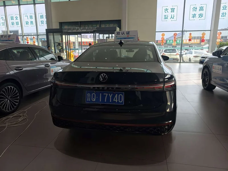 Volkswagen Passat — фото 7