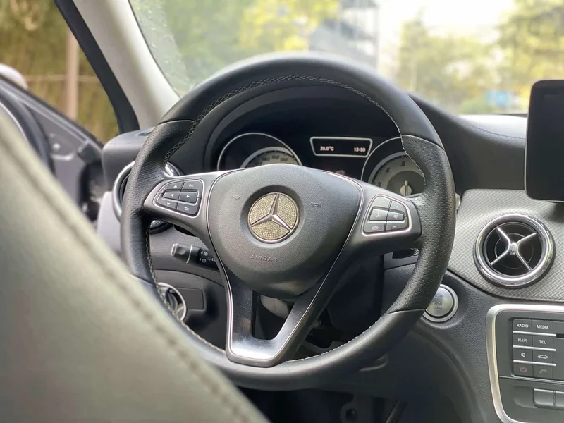 Mercedes-Benz GLA — фото 6