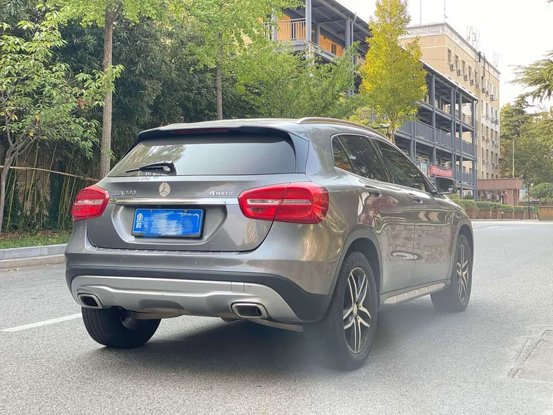 Mercedes-Benz GLA — фото 10