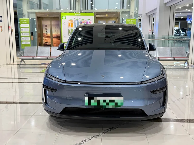 Tesla Model Y — фото 2