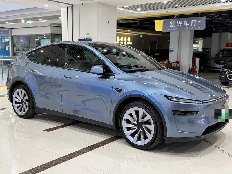 Tesla Model Y — фото 3