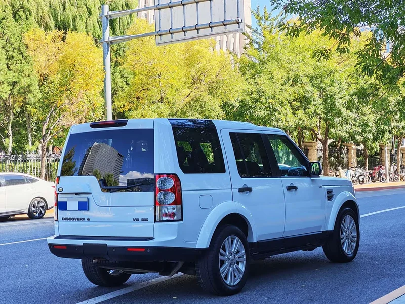 Land Rover Discovery — фото 20