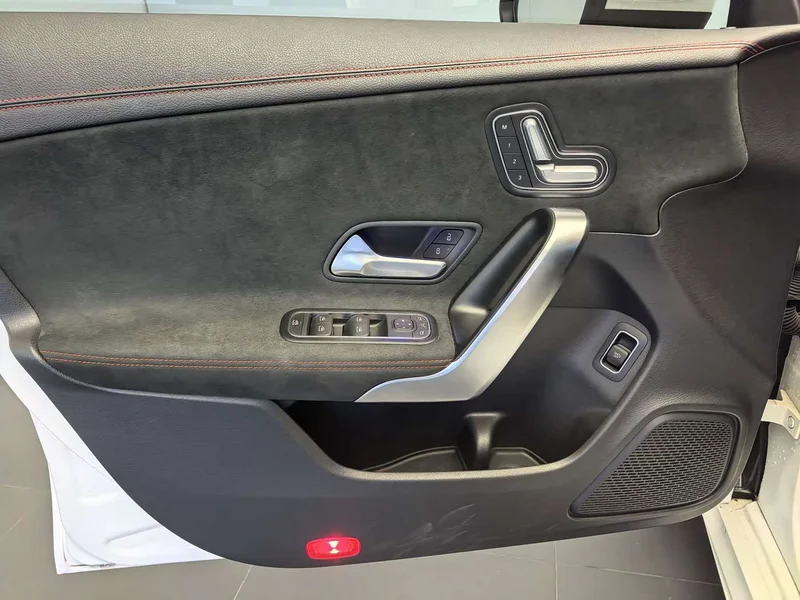 Mercedes-Benz CLA-Class (Imported) — фото 15