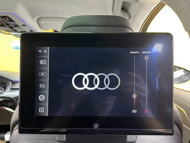 Audi A8 — фото 17
