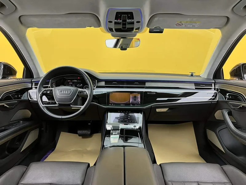 Audi A8 — фото 39