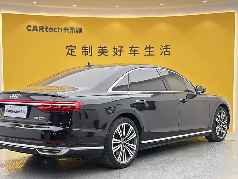 Audi A8 — фото 4