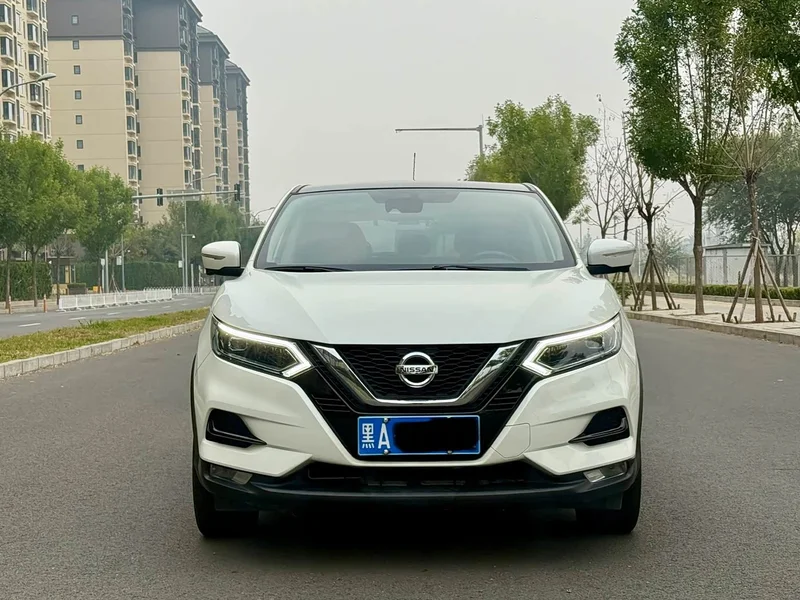 Nissan Qashqai — фото 2