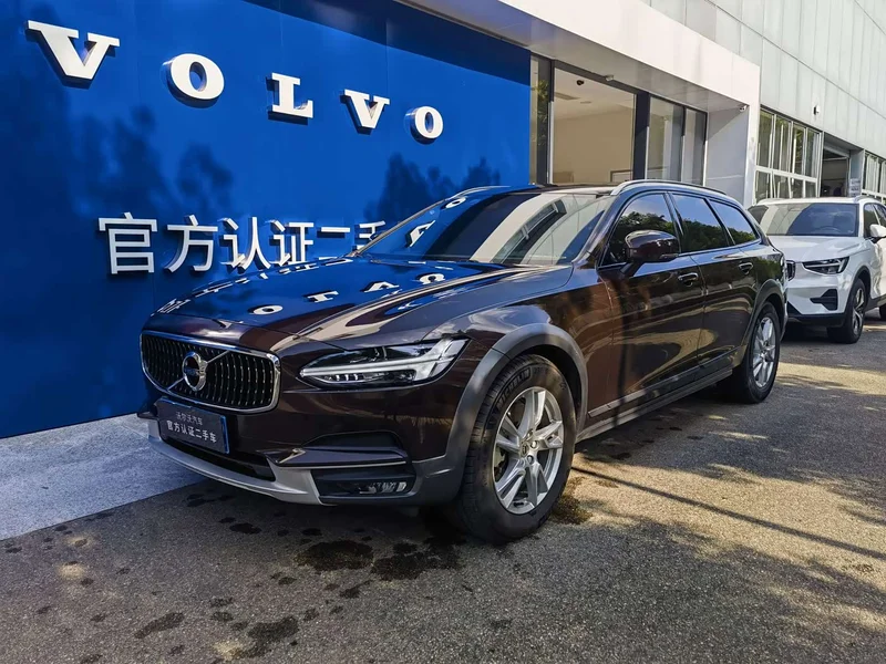 Volvo V90 — фото 1