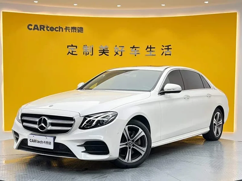 Mercedes-Benz E-Class — фото 1