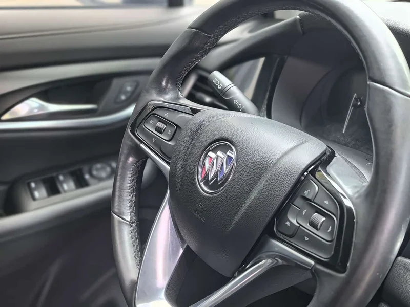 Buick Enclave — фото 18
