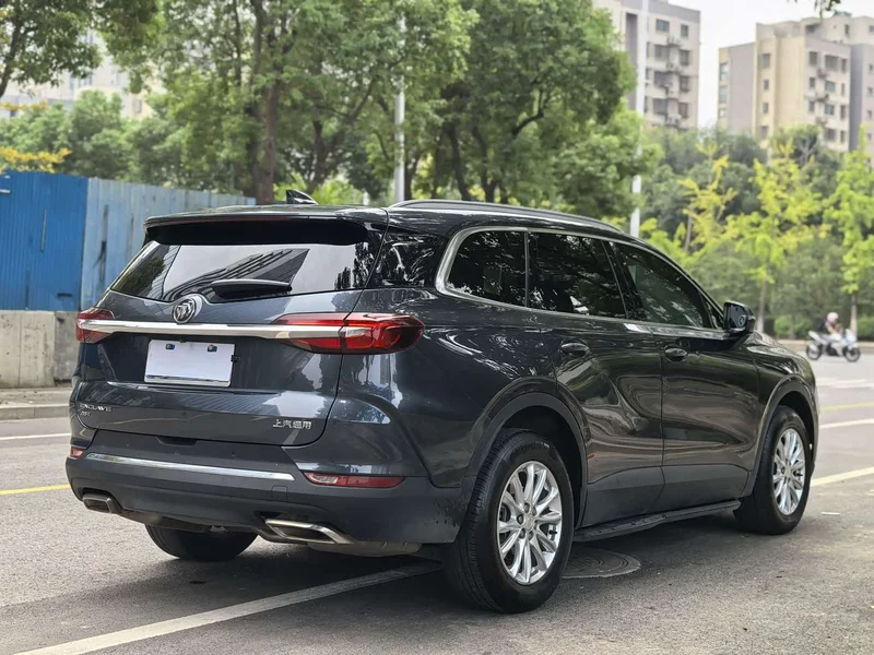 Buick Enclave — фото 7