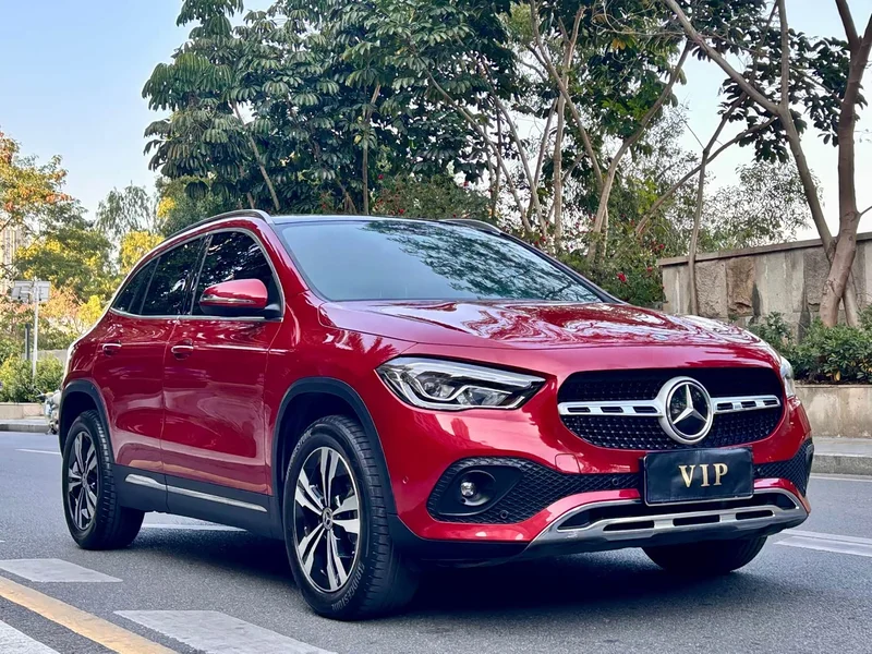 Mercedes-Benz GLA — фото 1