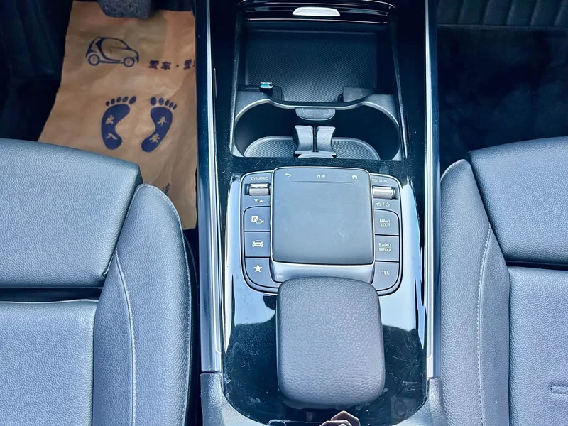 Mercedes-Benz GLA — фото 12
