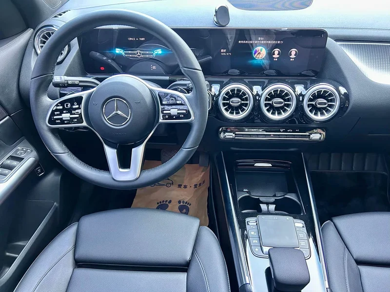 Mercedes-Benz GLA — фото 10
