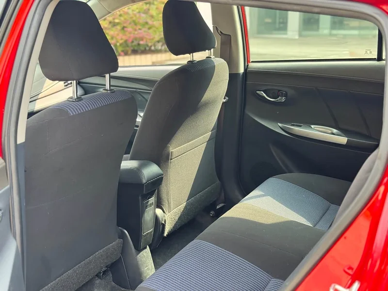 Toyota Yaris L — фото 6