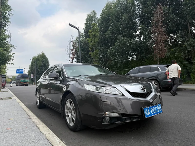 Acura TL — фото 2