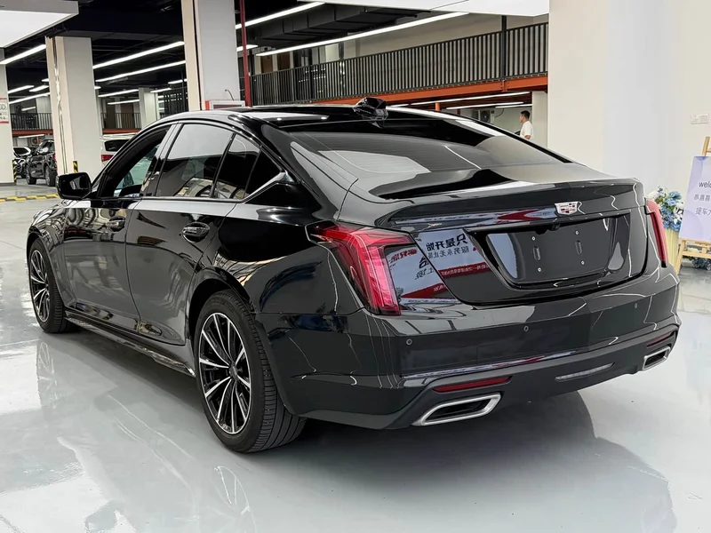 Cadillac CT5 — фото 14