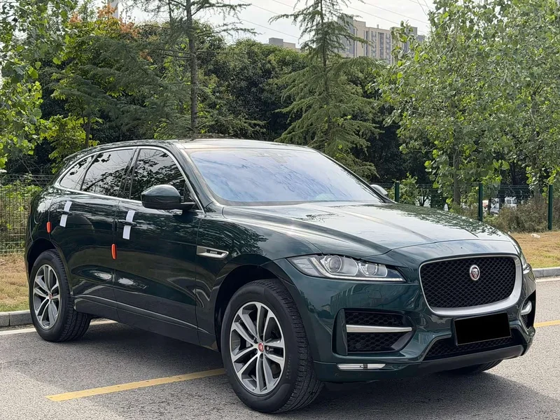 Jaguar F-PACE — фото 3