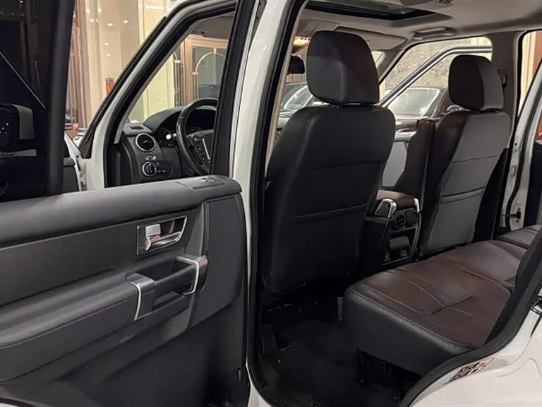 Land Rover Discovery — фото 11