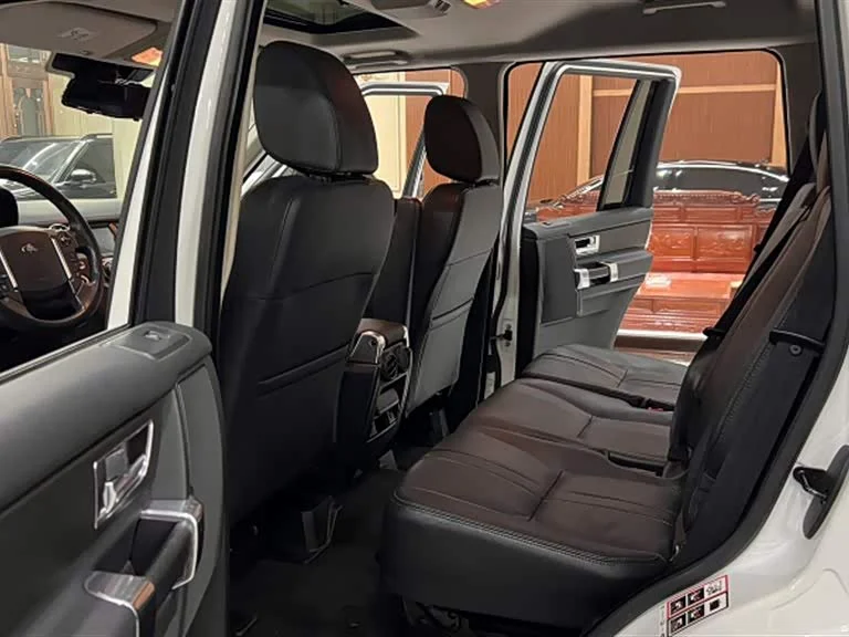 Land Rover Discovery — фото 12