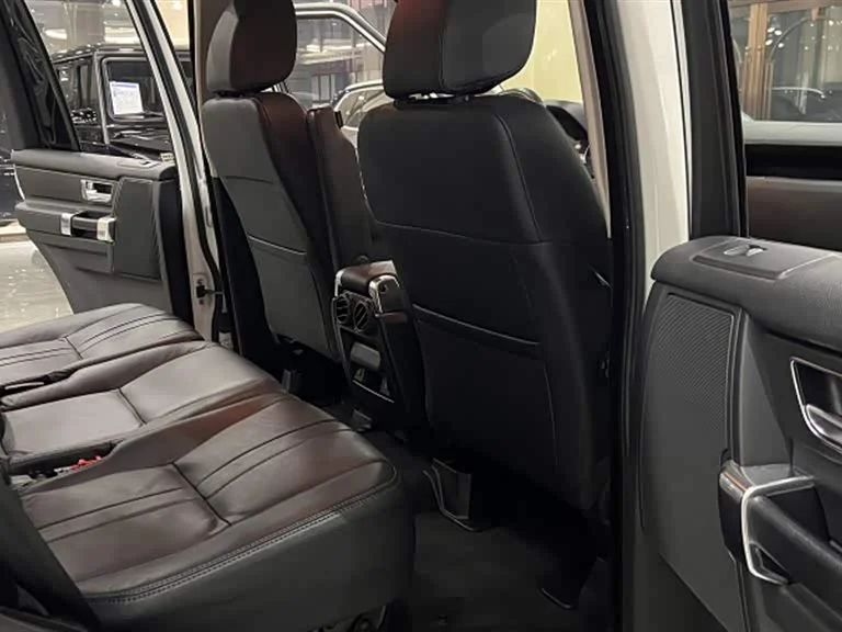 Land Rover Discovery — фото 15