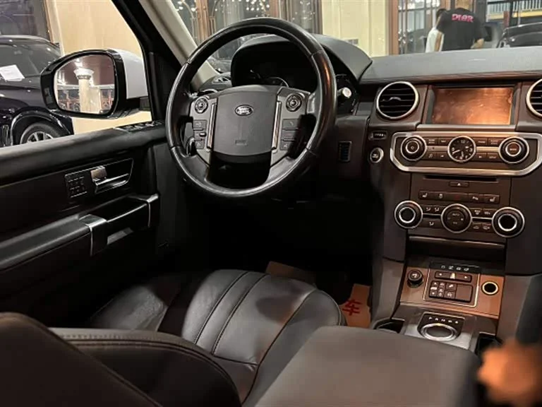 Land Rover Discovery — фото 19