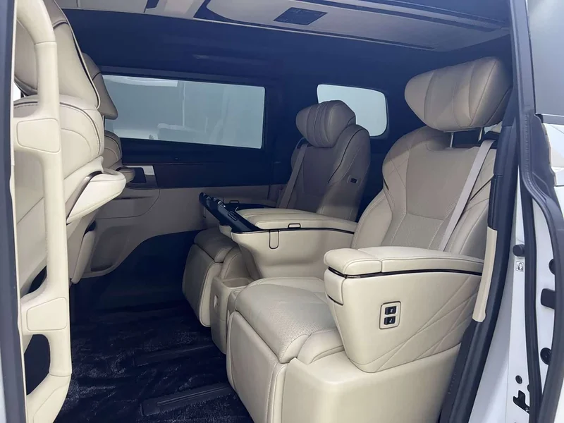 Toyota Vellfire — фото 12