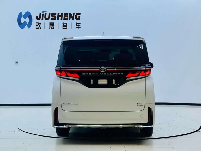 Toyota Vellfire — фото 5