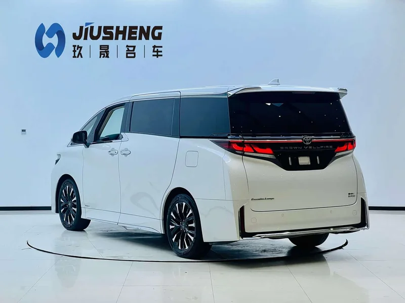 Toyota Vellfire — фото 6