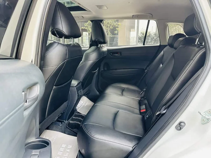 Toyota Corolla Cross — фото 12